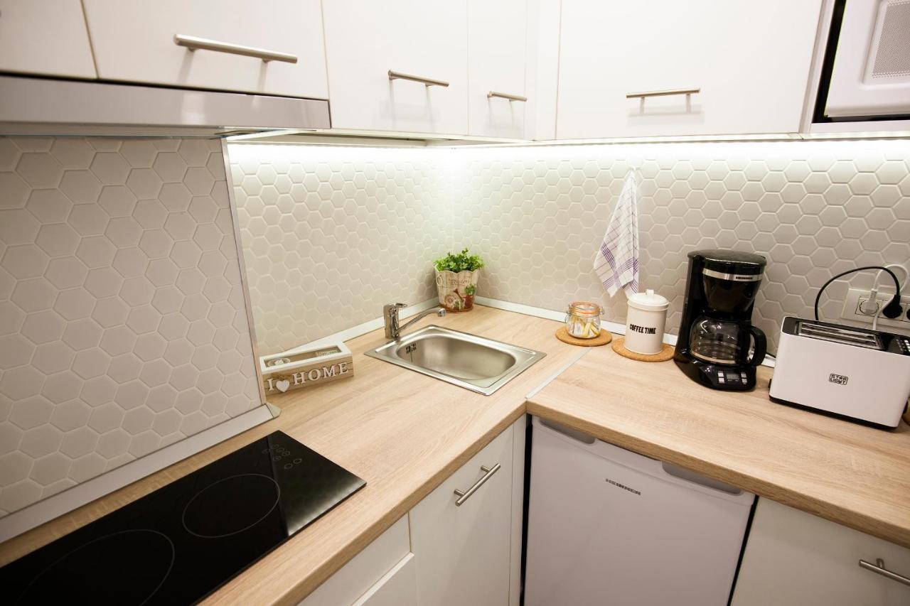 Ideal Studio بوخارست المظهر الخارجي الصورة